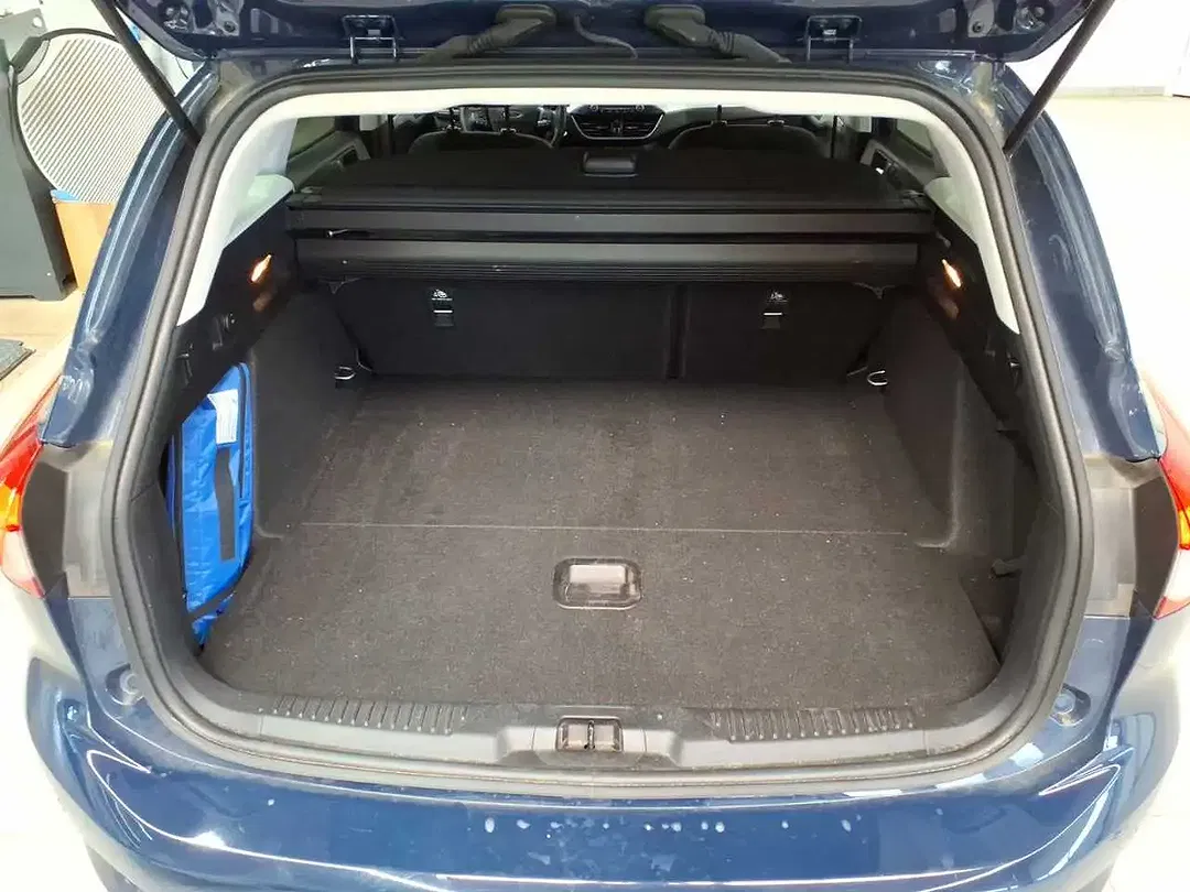 Ford Focus - Thumbnail 9