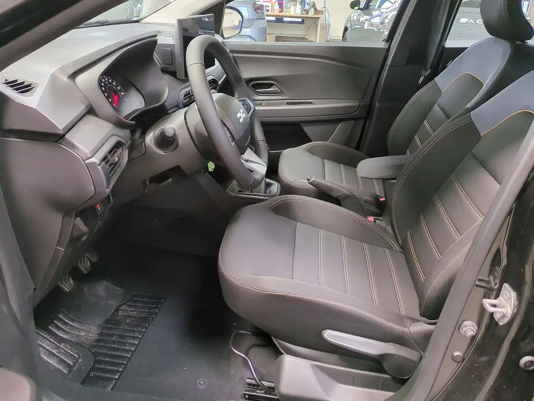 Dacia Sandero - Thumbnail 12