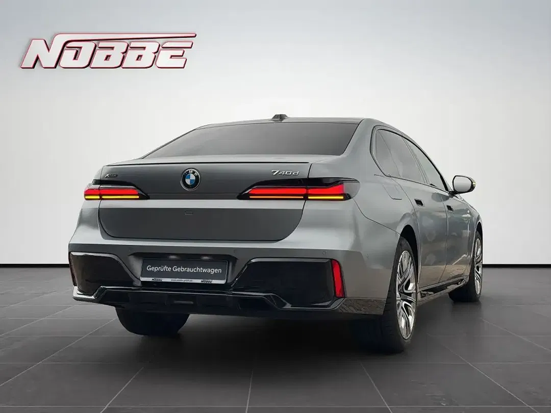 BMW 740 - Thumbnail 5