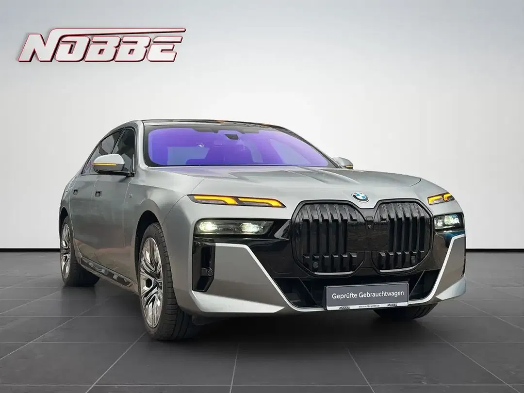 BMW 740 - Thumbnail 7
