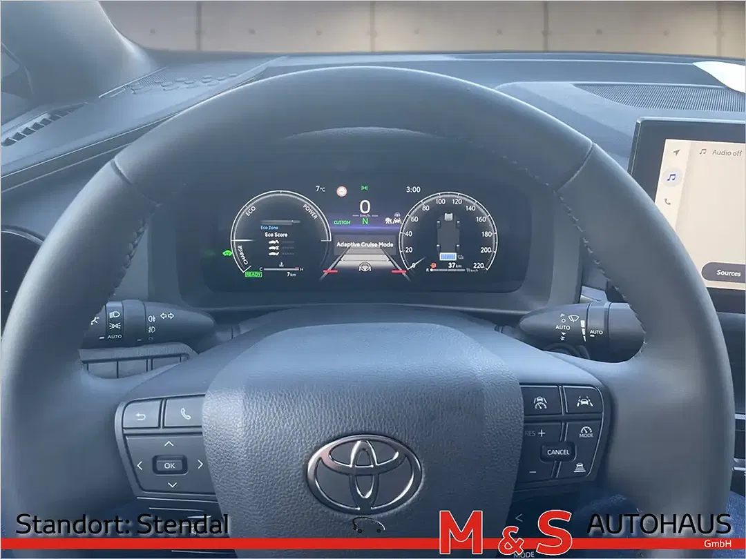 Toyota C-HR - Thumbnail 13