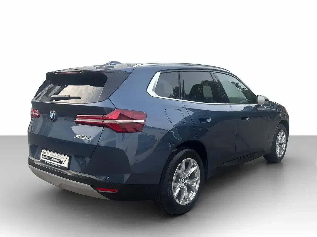 BMW X3 - Thumbnail 3