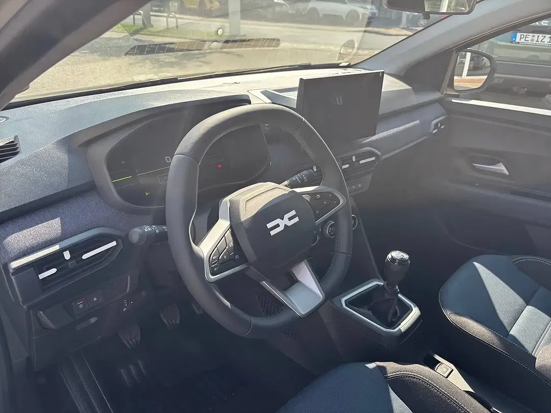 Dacia Sandero - Thumbnail 9