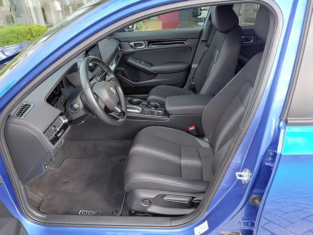 Honda Civic - Thumbnail 10