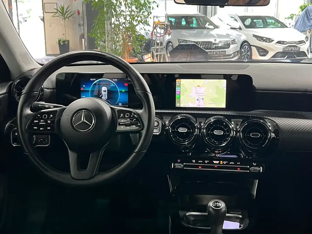 Mercedes-Benz A 180 - Thumbnail 10
