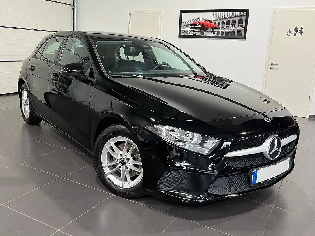 Mercedes-Benz A 180 - Thumbnail 8