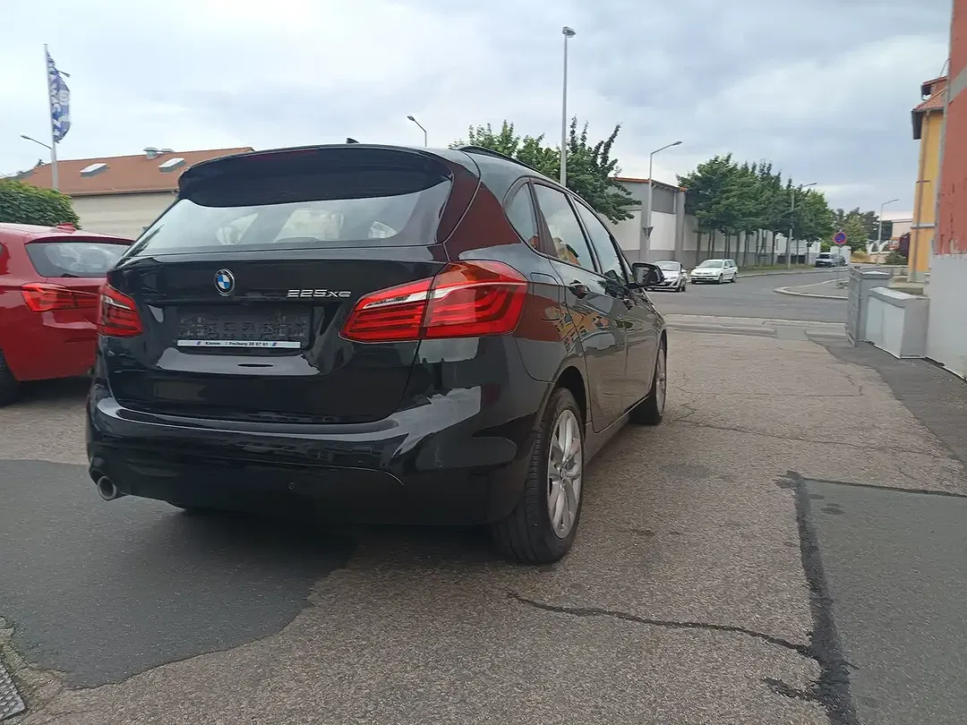 BMW 225 - Thumbnail 4