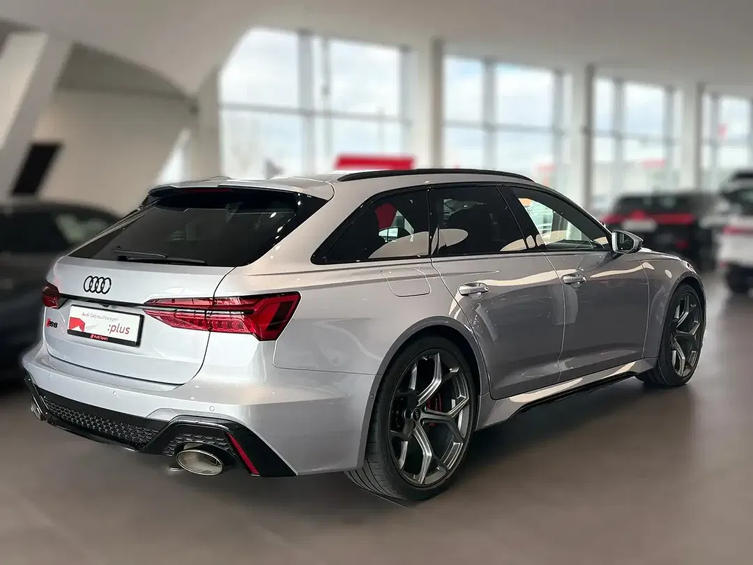 Audi RS6 - Thumbnail 6