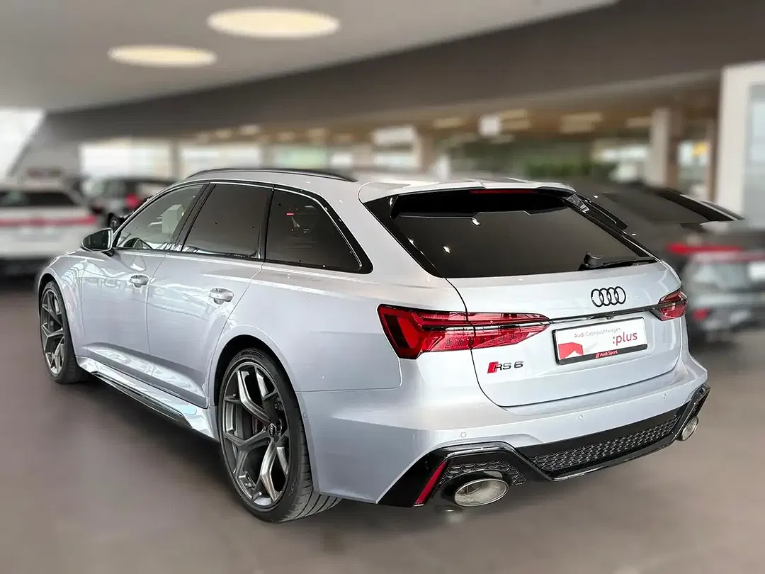 Audi RS6 - Thumbnail 8