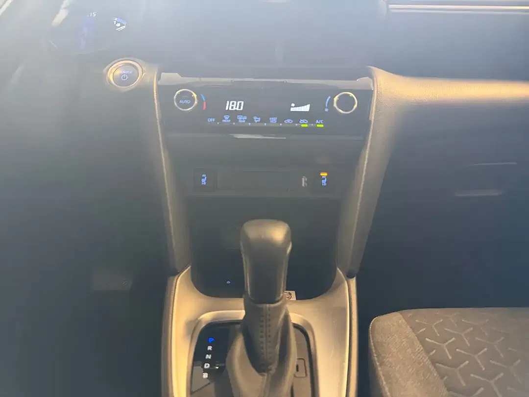 Toyota Yaris Cross - Thumbnail 11