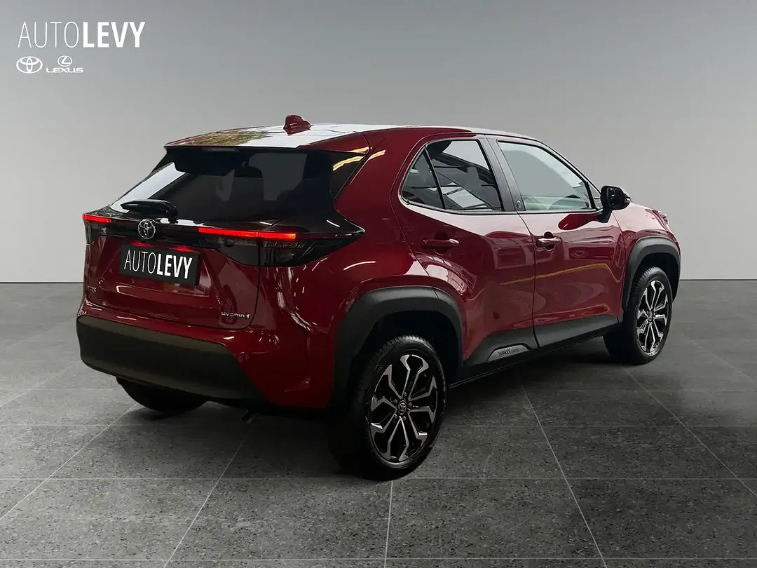 Toyota Yaris Cross - Thumbnail 5