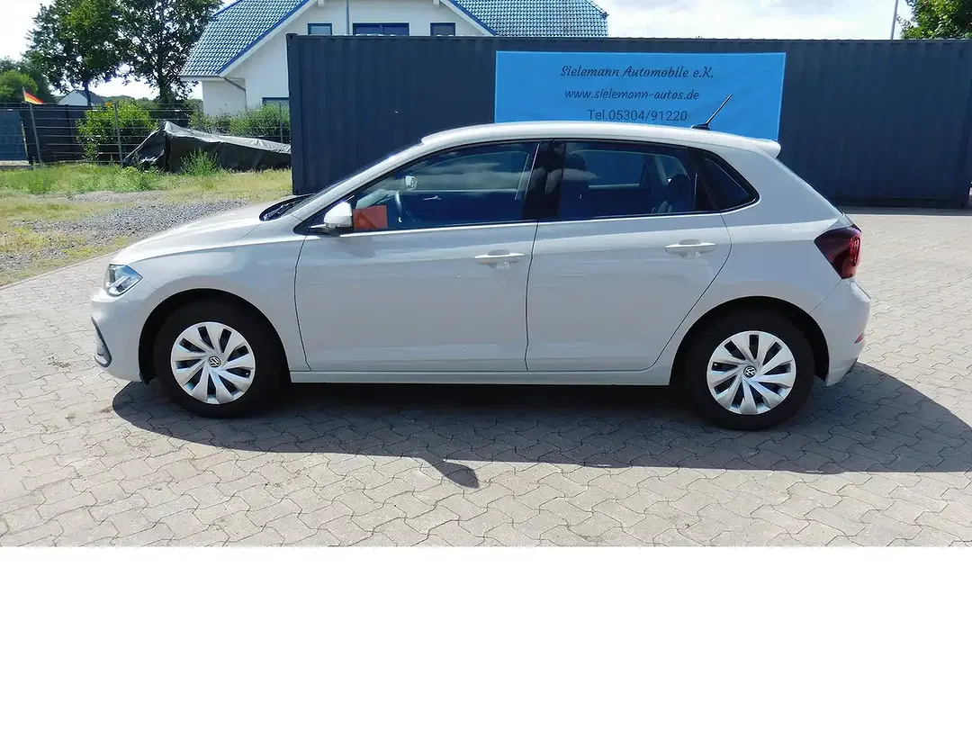 Volkswagen Polo - Thumbnail 1