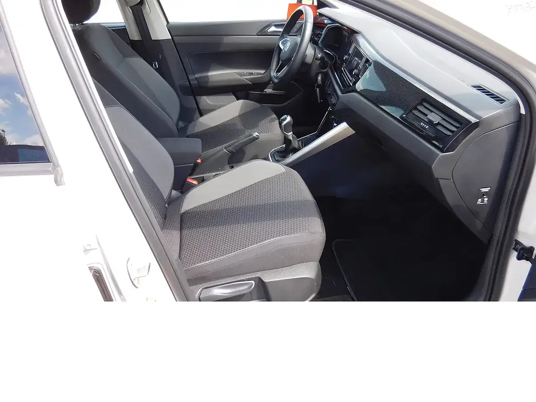 Volkswagen Polo - Thumbnail 10