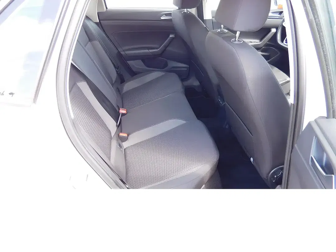 Volkswagen Polo - Thumbnail 12