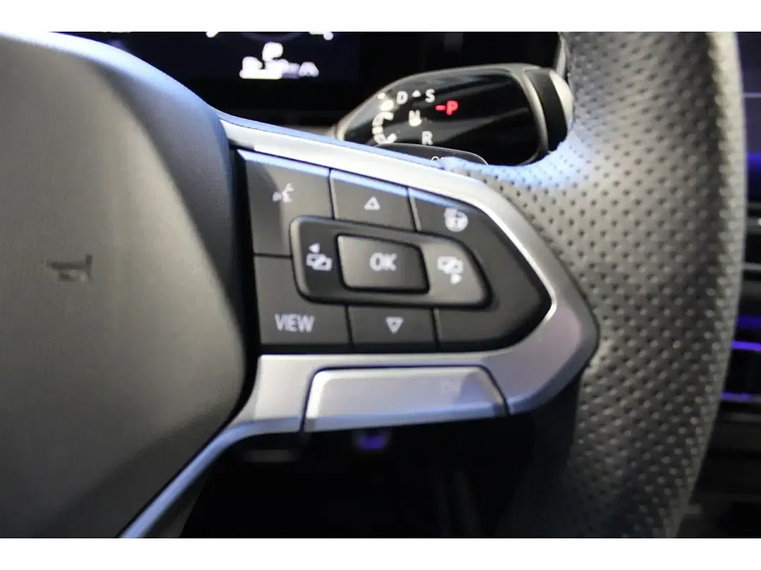 Volkswagen Tiguan - Thumbnail 13
