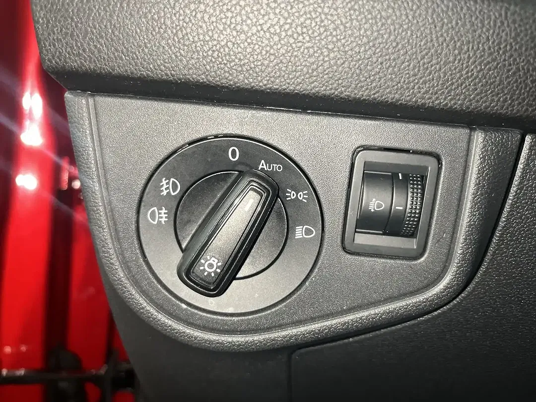 Volkswagen Polo - Thumbnail 11