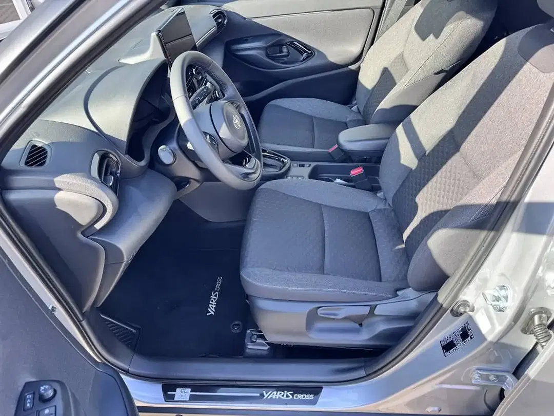 Toyota Yaris Cross - Thumbnail 15