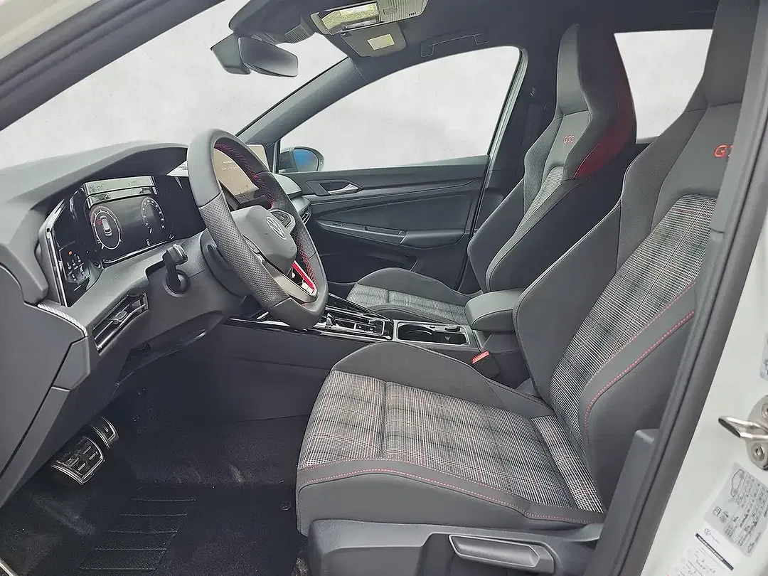 Volkswagen Golf GTI - Thumbnail 9
