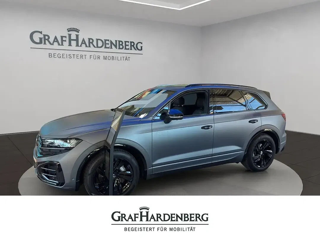 Volkswagen Touareg - Thumbnail 1