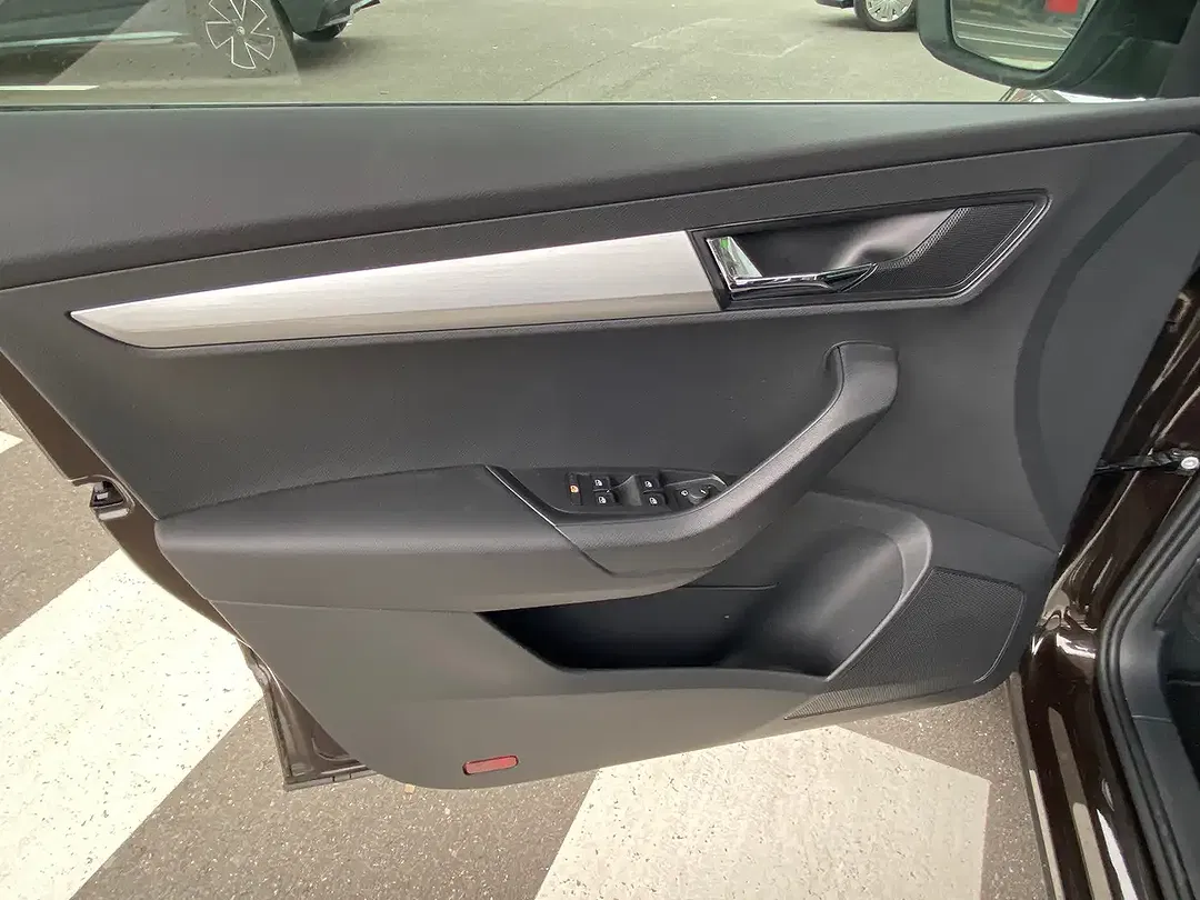 Skoda Karoq - Thumbnail 13