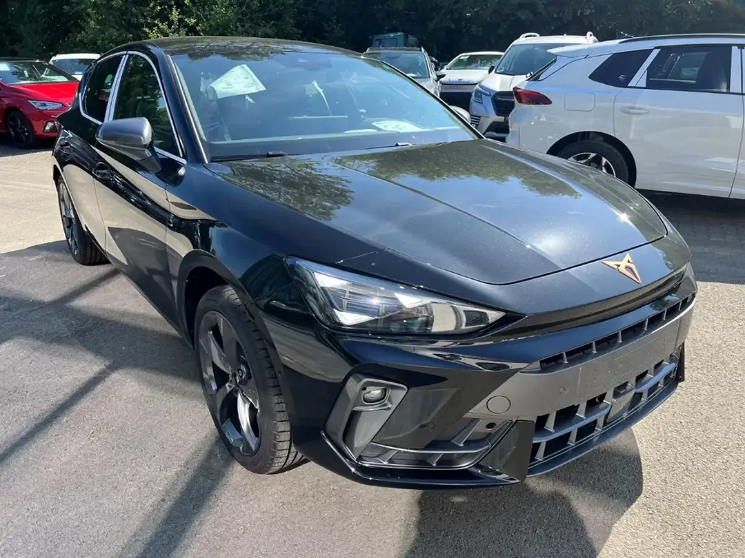 CUPRA Leon - Thumbnail 3