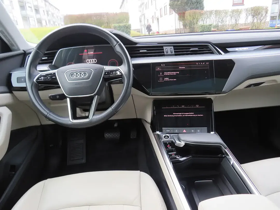 Audi e-tron - Thumbnail 11