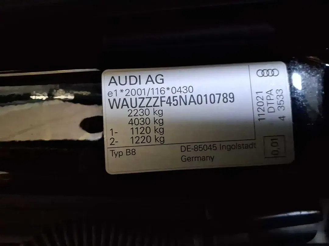 Audi A4 - Thumbnail 14