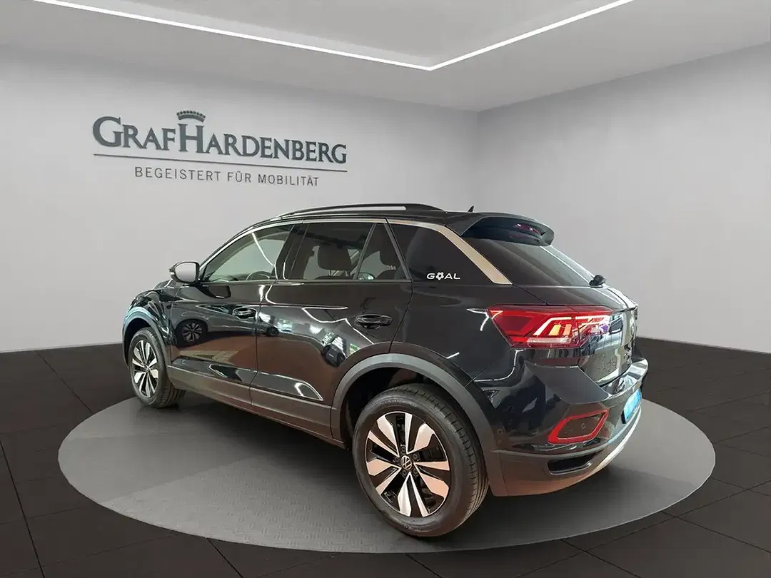 Volkswagen T-Roc - Thumbnail 4
