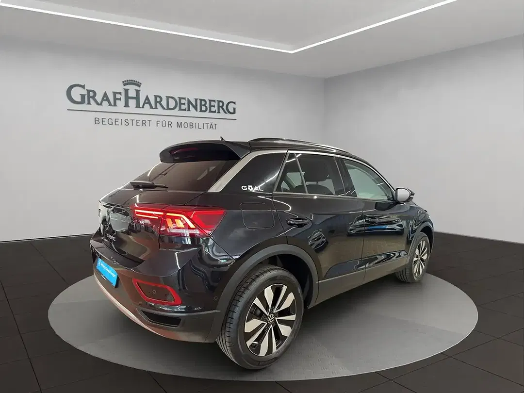 Volkswagen T-Roc - Thumbnail 6