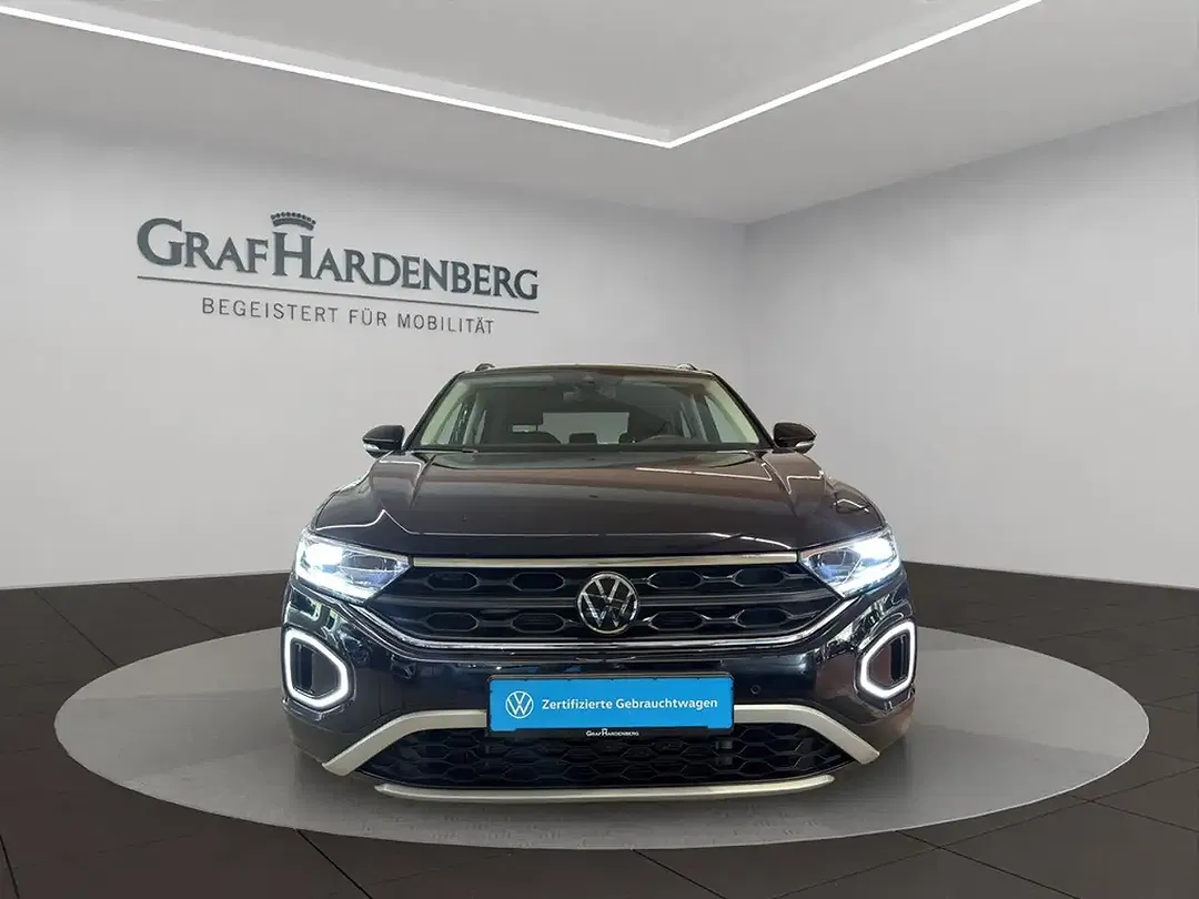 Volkswagen T-Roc - Thumbnail 9