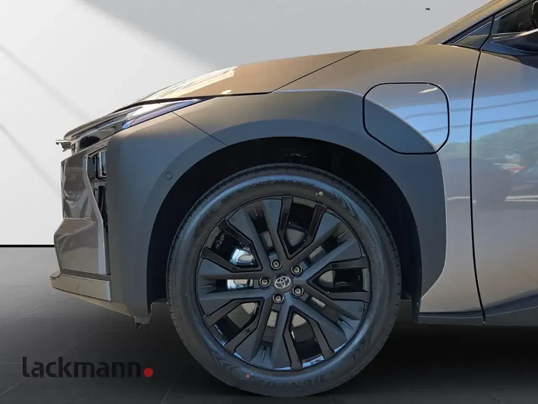Toyota bZ4X - Thumbnail 13
