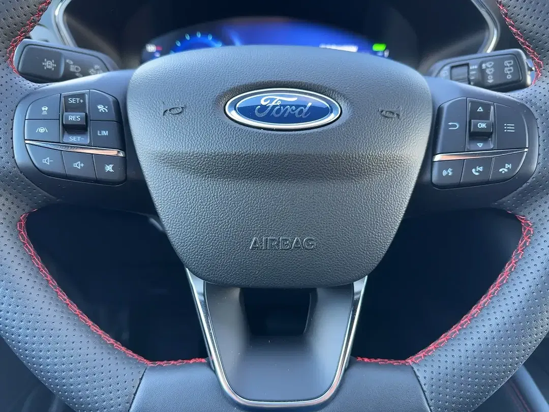 Ford Kuga - Thumbnail 8