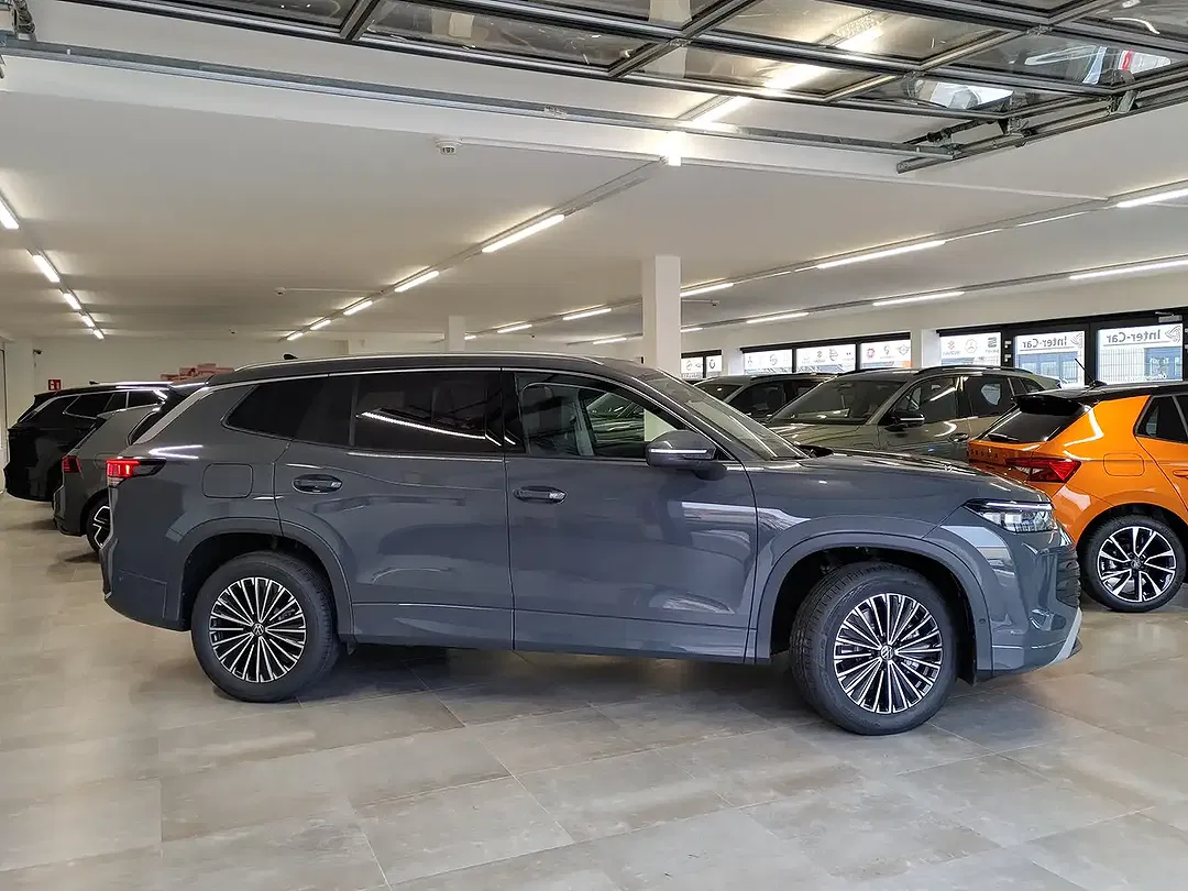 Volkswagen Tayron - Thumbnail 3