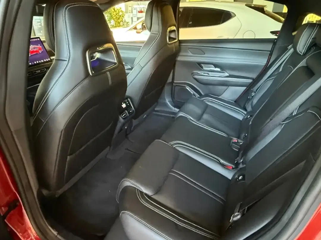 Mazda 6 - Thumbnail 9