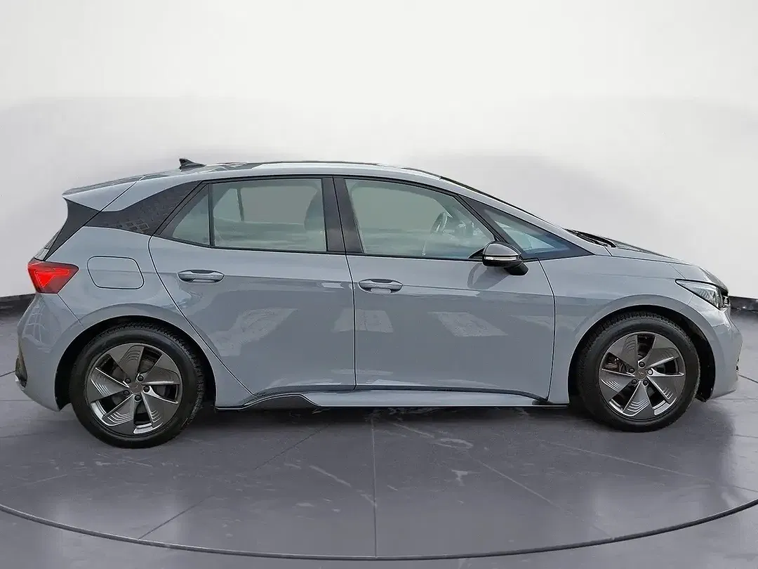 CUPRA Born - Thumbnail 5