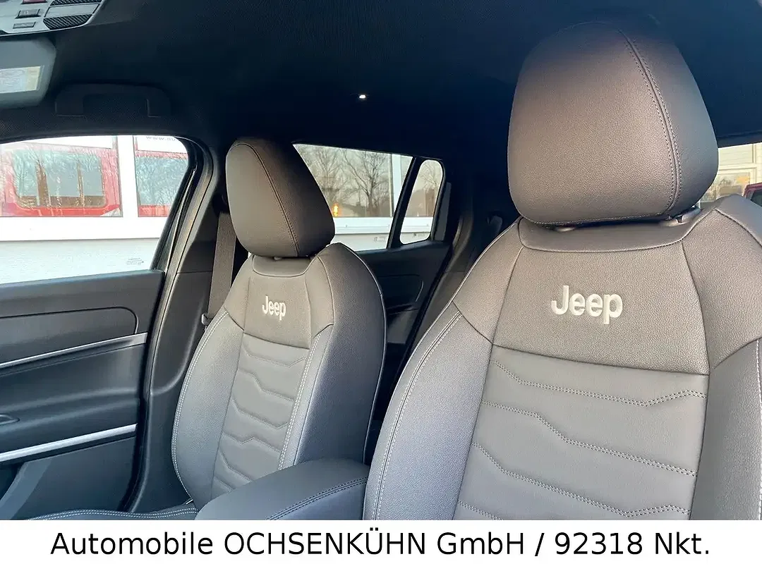Jeep Avenger - Thumbnail 12