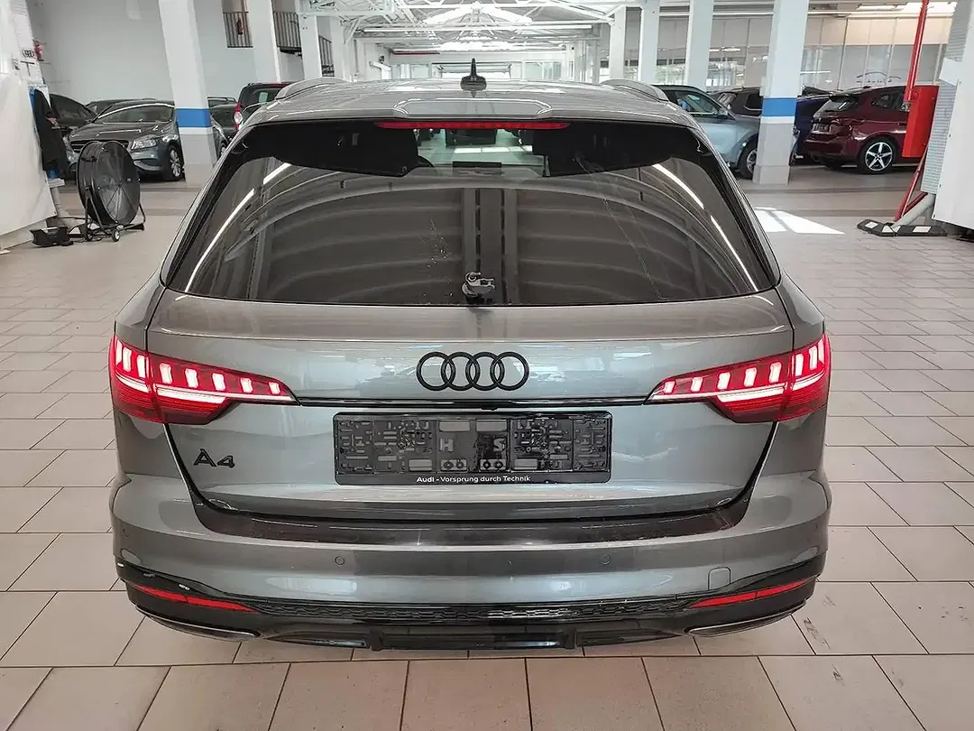 Audi A4 - Thumbnail 8