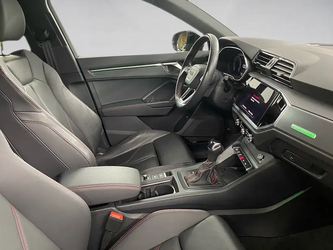 Audi Q3 - Thumbnail 9
