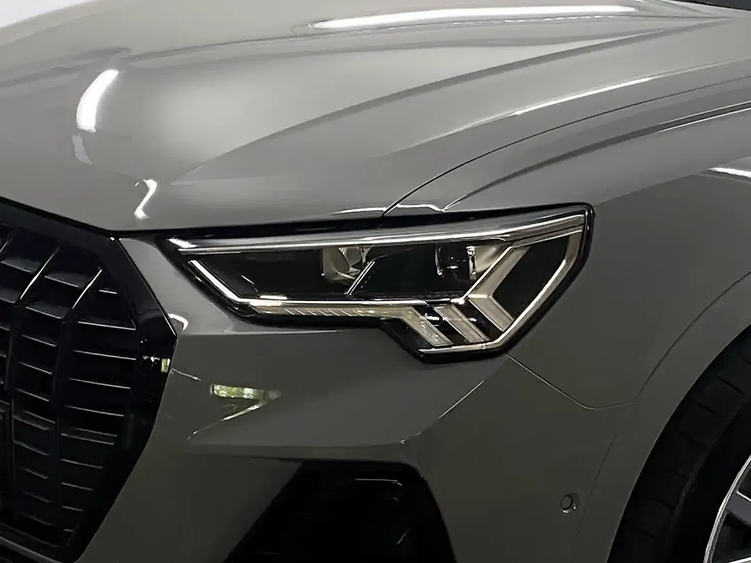 Audi Q3 - Thumbnail 12