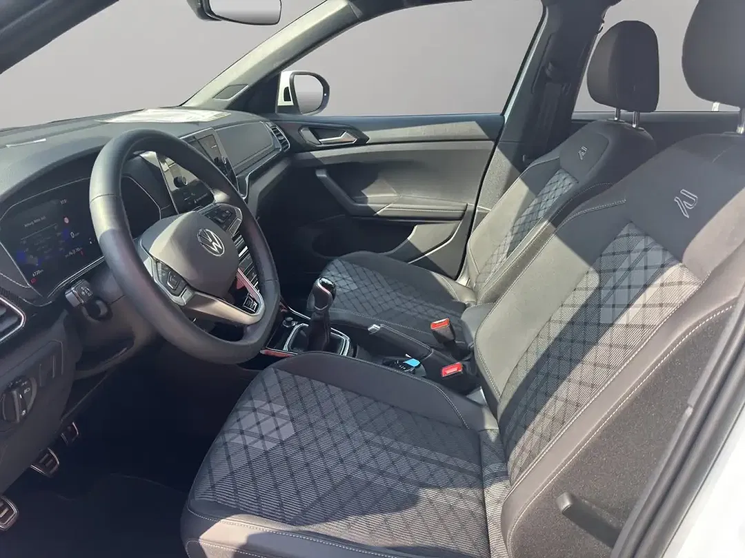Volkswagen T-Cross - Thumbnail 11