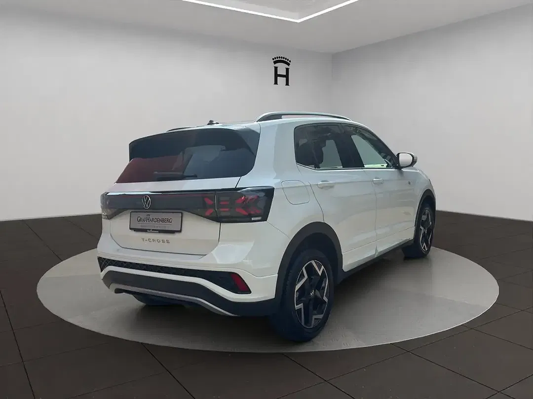 Volkswagen T-Cross - Thumbnail 6