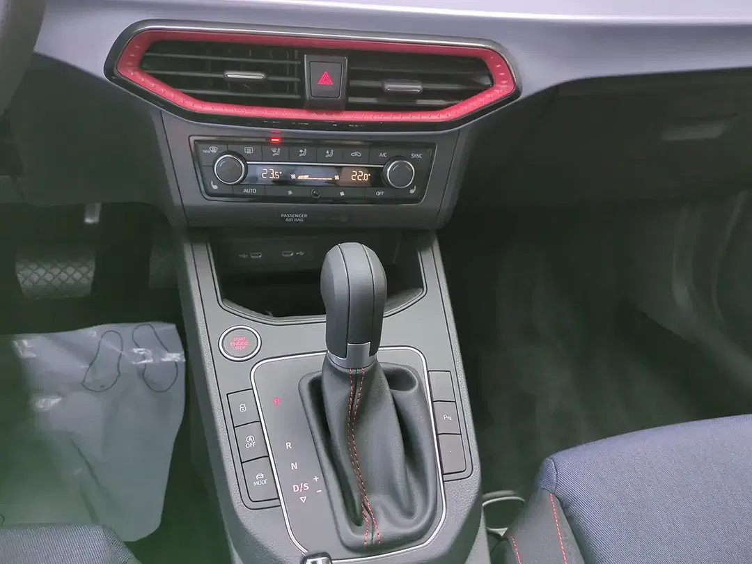 SEAT Ibiza - Thumbnail 11