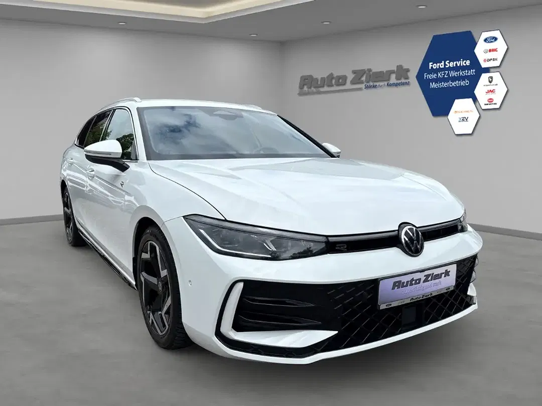 Volkswagen Passat - Thumbnail 3