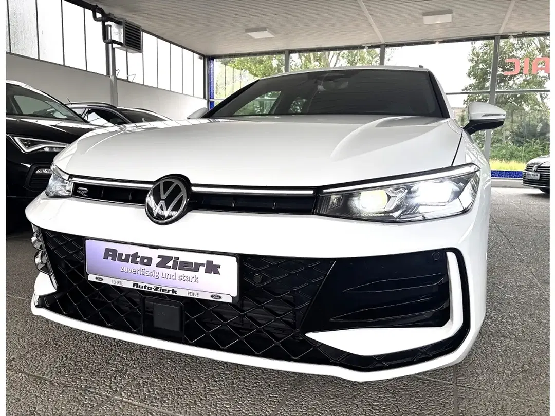 Volkswagen Passat - Thumbnail 6