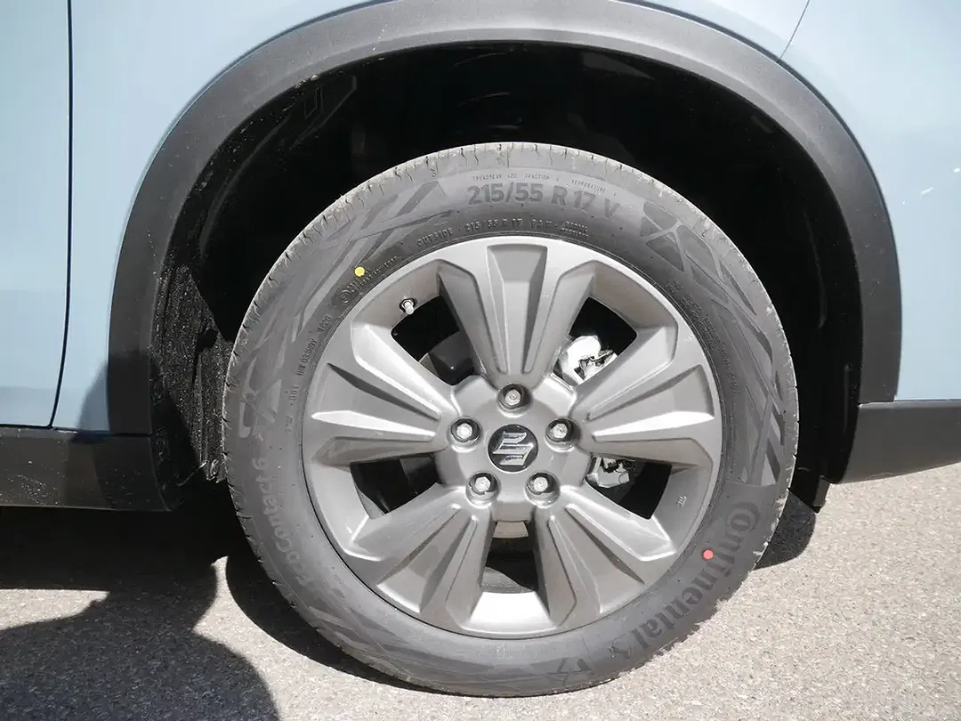 Suzuki Vitara - Thumbnail 5