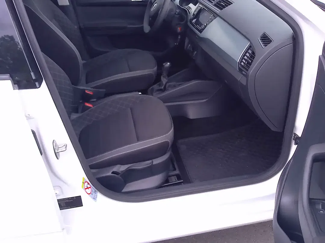 Skoda Fabia - Thumbnail 6