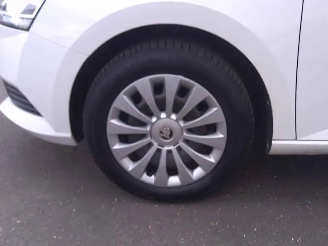 Skoda Fabia - Thumbnail 3
