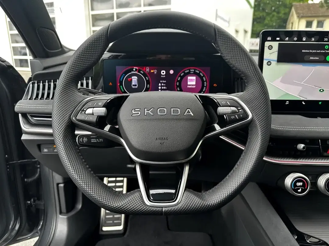 Skoda Superb - Thumbnail 8