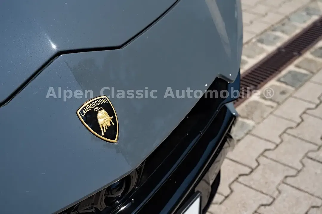 Lamborghini Urus - Thumbnail 9