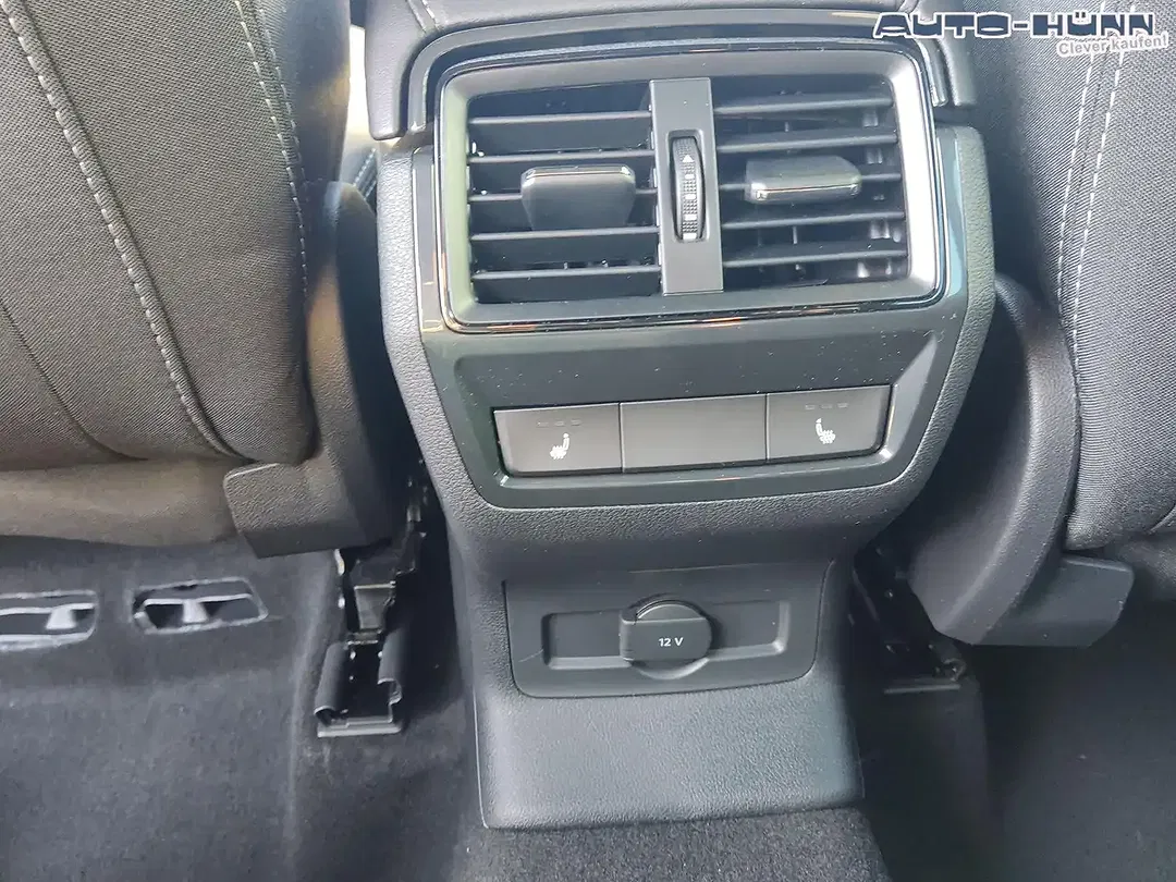 Skoda Karoq - Thumbnail 9